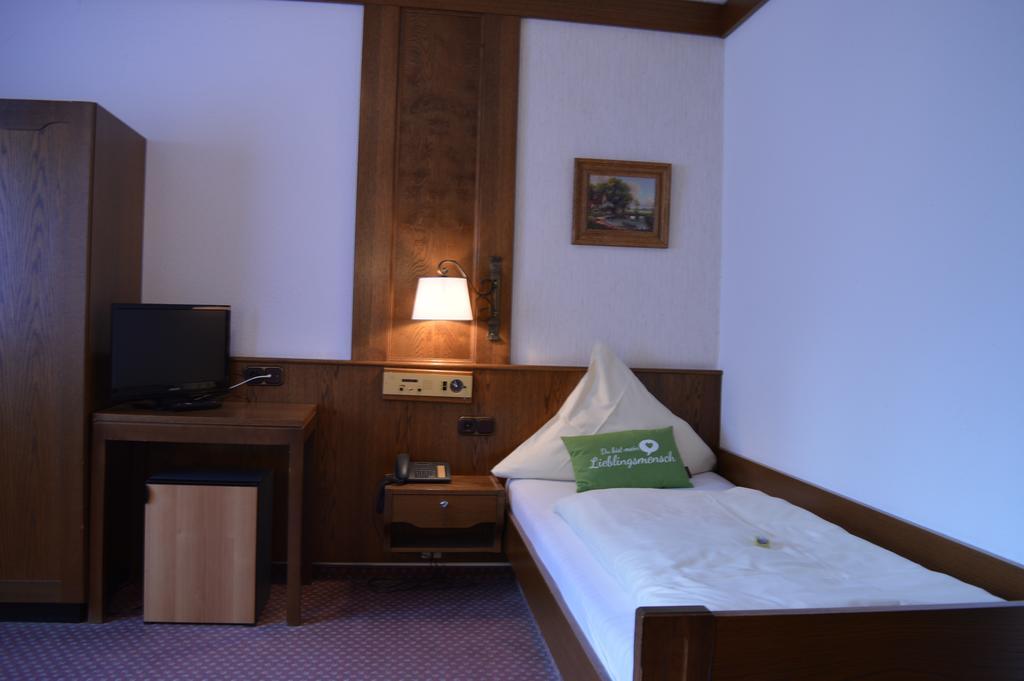 Natur & Wander Hotel Gassbachtal Grasellenbach Exterior photo